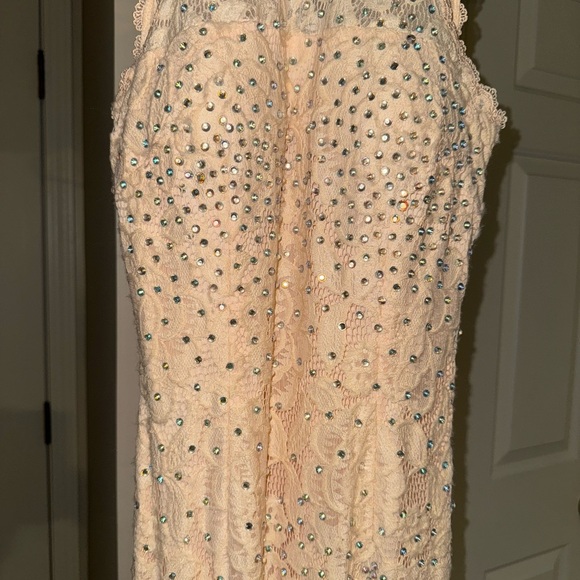 Elegant Cream Peach Lace Halter Dress - Picture 7 of 11